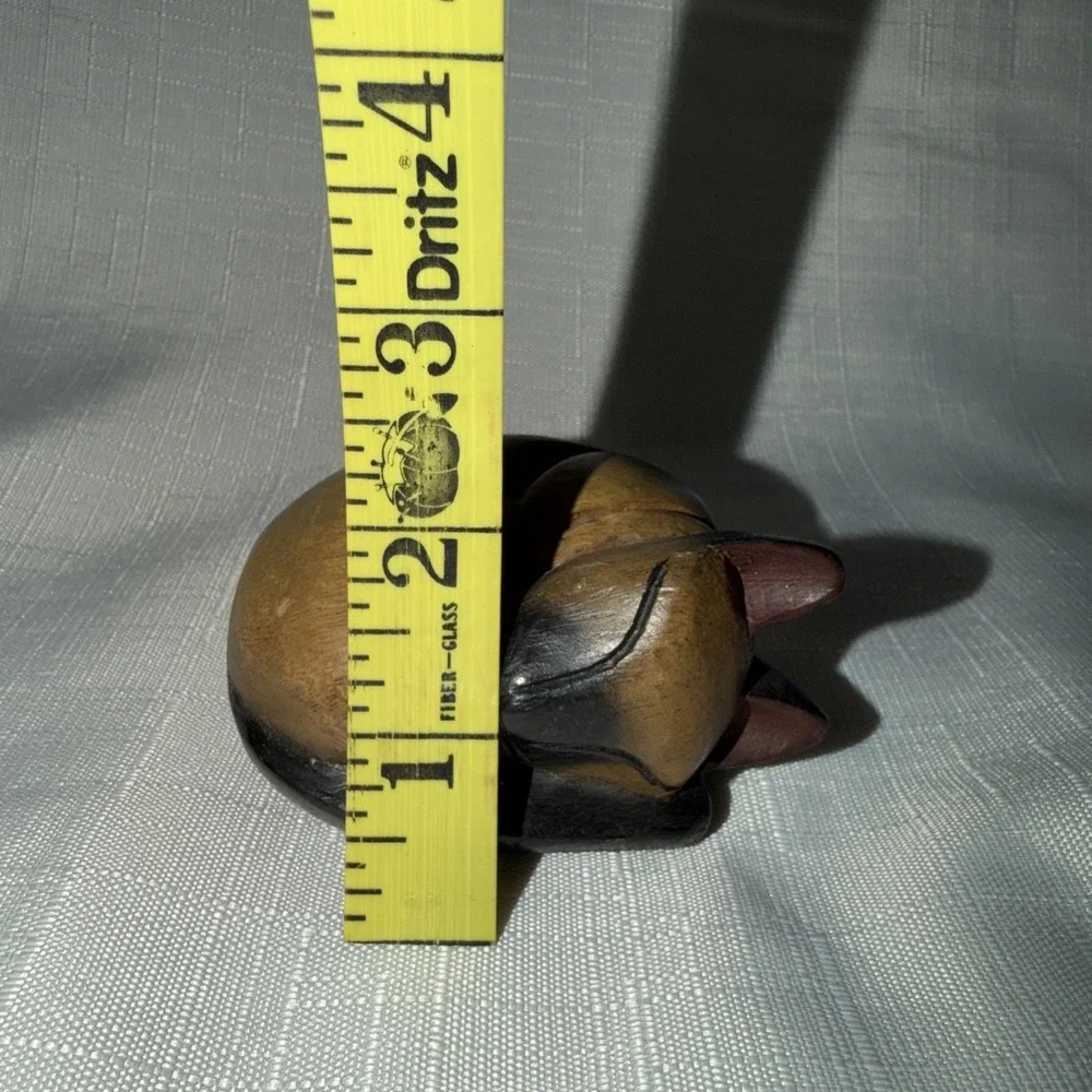 Mandalay Box Co Sleeping Siamese Cat Hand Carved Wood Paperweight Curled Up